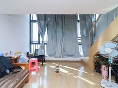 <b class=redBold>奥园峯荟</b> 2室1厅1厨1卫 53.39m² 精致装修