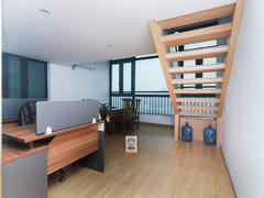 <b class=redBold>奥园峯荟</b> 2室1厅1厨1卫 54.6m² 精致装修