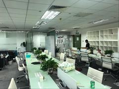 地王大厦 面积130.62平,单价180元,精装.4+1格局