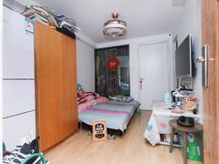 <b class=redBold>奥园峯荟</b> 1室1厅1厨1卫 42.89m² 精致装修